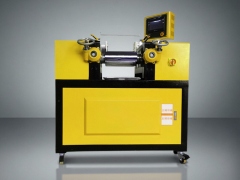 小型开炼机的主要结构与功能介绍